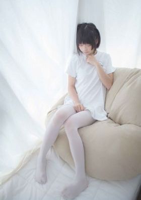 男生一也亲胸一边柔下面_蓝光完整在线观看