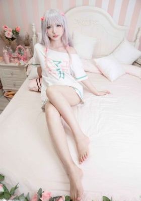 av制服丝袜精品在线_BD国语免费观看超清
