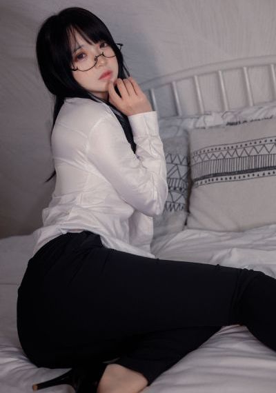 东北夫妻到饭点了吃饭视频_1080BD在线观看