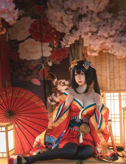 夜夜嗨AV一区二区精品无码区_高清免费观看