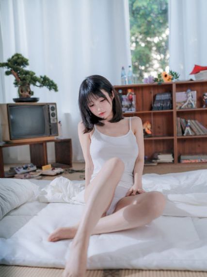 日本婷婷免费久久毛片_免费国语在线观看