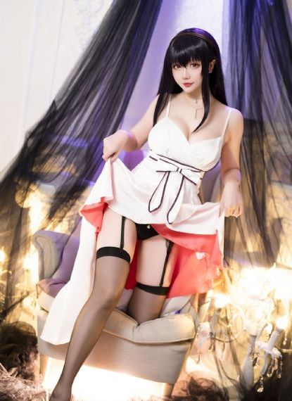 美女精品久久久_1080高清电影在线