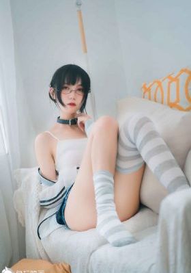 成人丝袜脚亅在线AV在线观看_4K完整视频观看