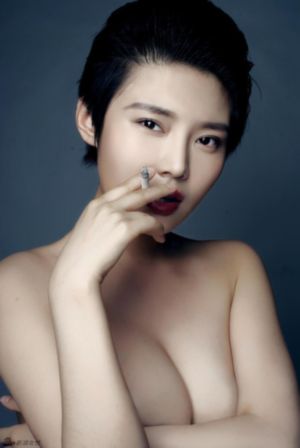 男男高H啪肉Np文多攻多一受_国产剧高清完整版播放