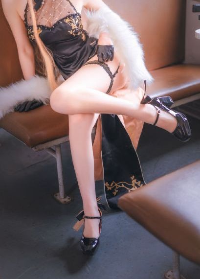欧美成熟少妇15p_HD神马在线观看