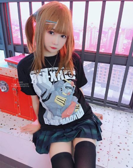 上海市三女中校服长什么样_BD英语电影完整版