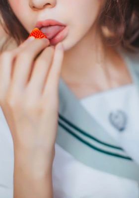 隔着肉色丝袜进入AV_超清电影完整版